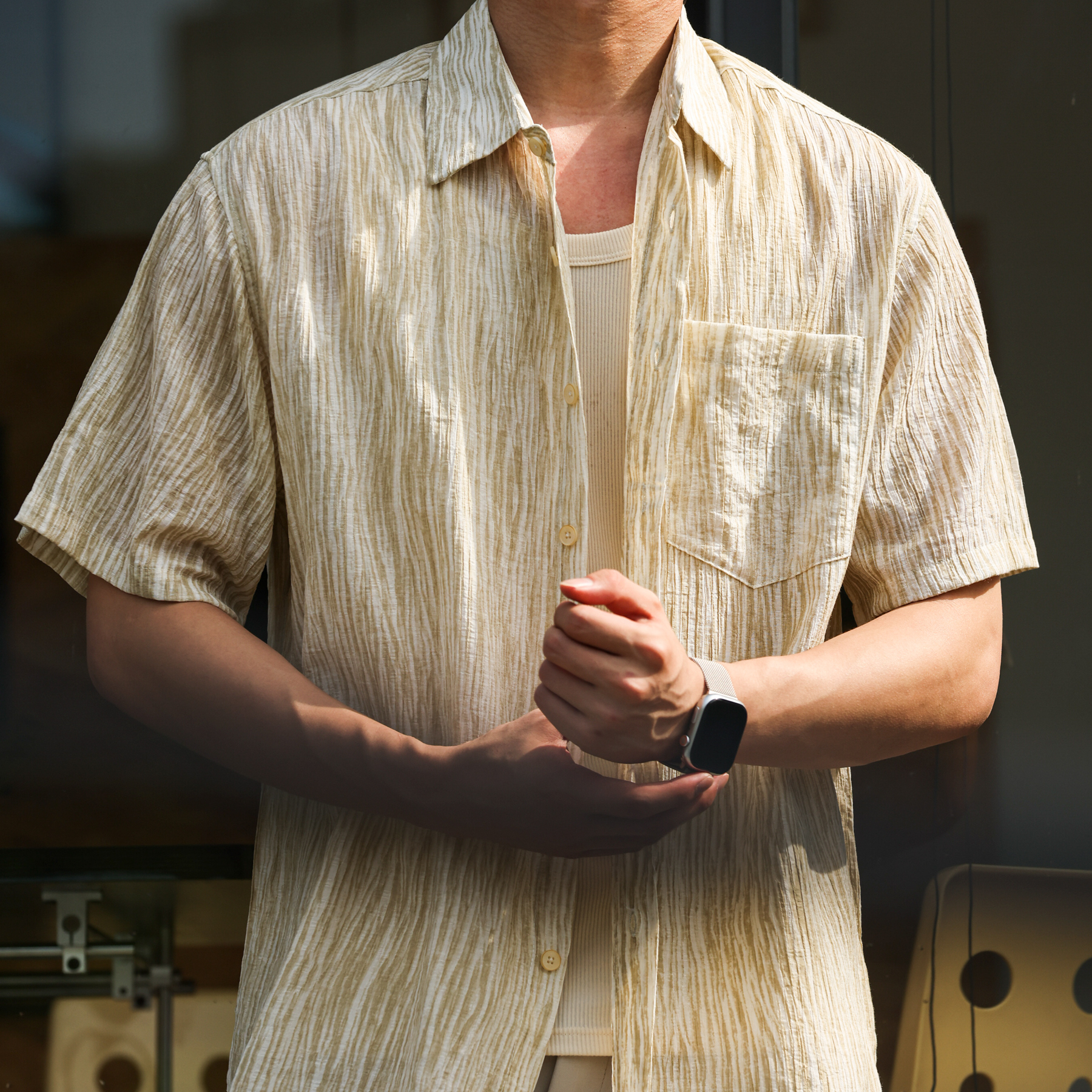 美式休閒鹅黃色短袖襯衣男褶皺紋理115g輕量感外搭襯衫