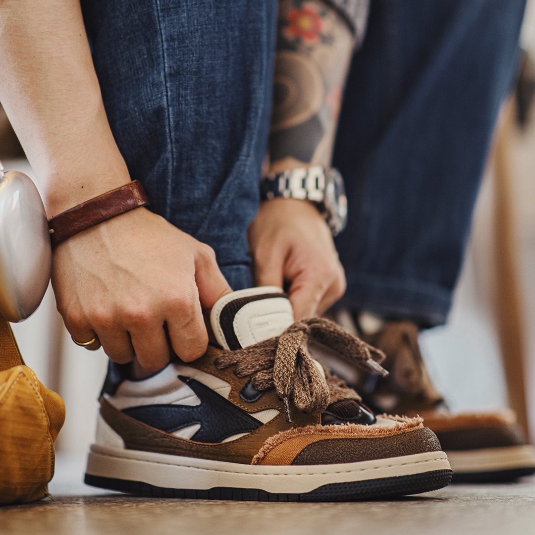 大烏托邦休閒鞋男秋冬低幫設計感小眾潮鞋子軟底復古解構板鞋