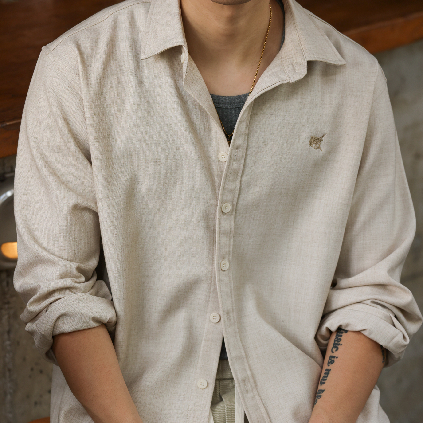 美式休閒仿麻繡花長袖襯衫男老錢通勤抗皺疊穿襯衣外套