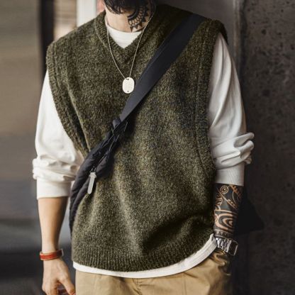 美式復古針織V領馬甲絨背心疊穿套頭保暖無袖坎肩男秋冬-Retro's Wear