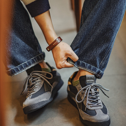 翼裝慢跑鞋男生2025新款復古休閒運動低幫薄底黑色德訓阿甘鞋