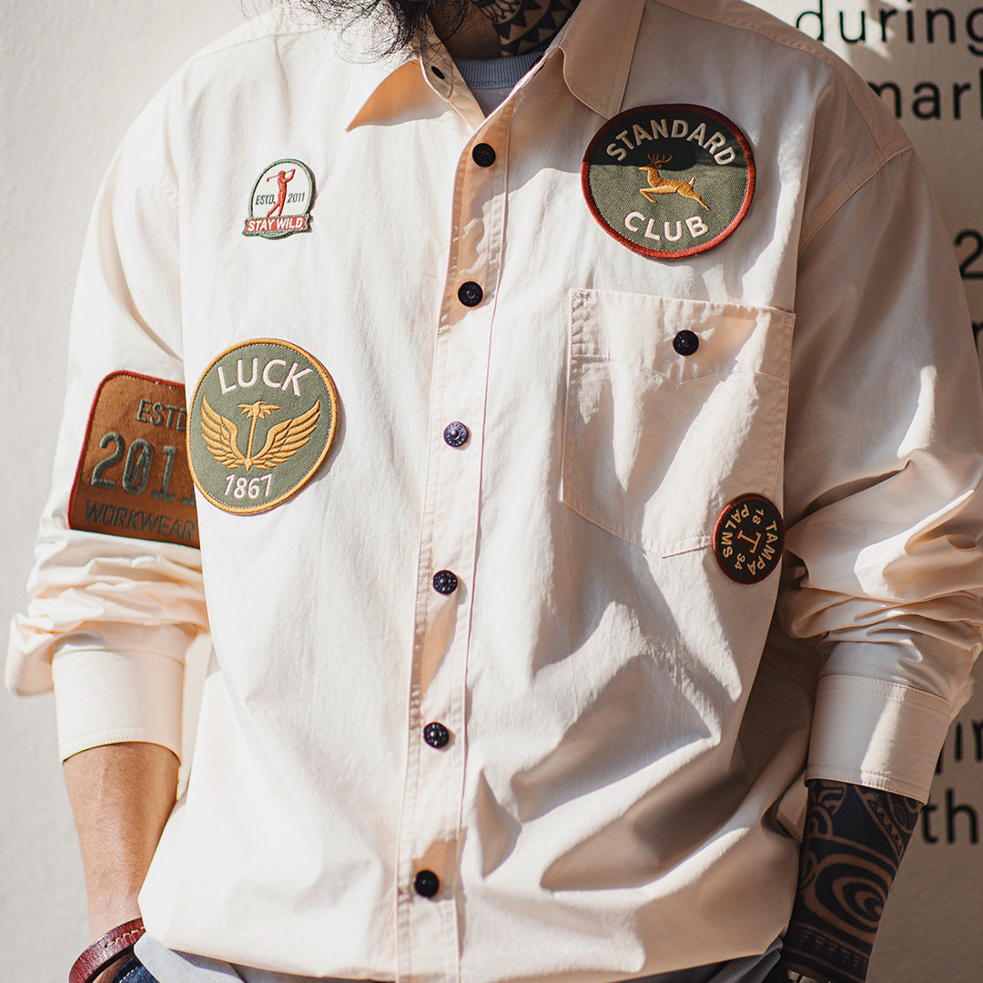 美式章仔刺繡長袖襯衫外套薄款白色口袋拼接襯衣夾克男春