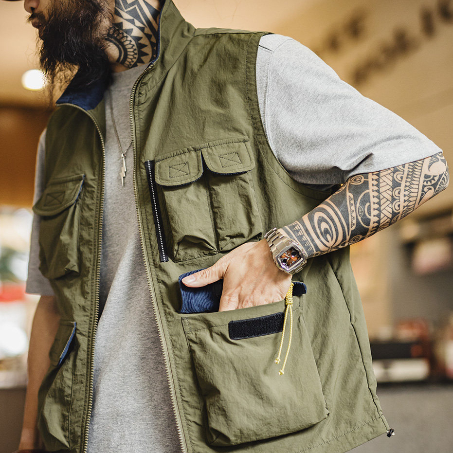 美式山系戶外馬甲軍綠色gorpcore輕薄背心徒步外套男款春