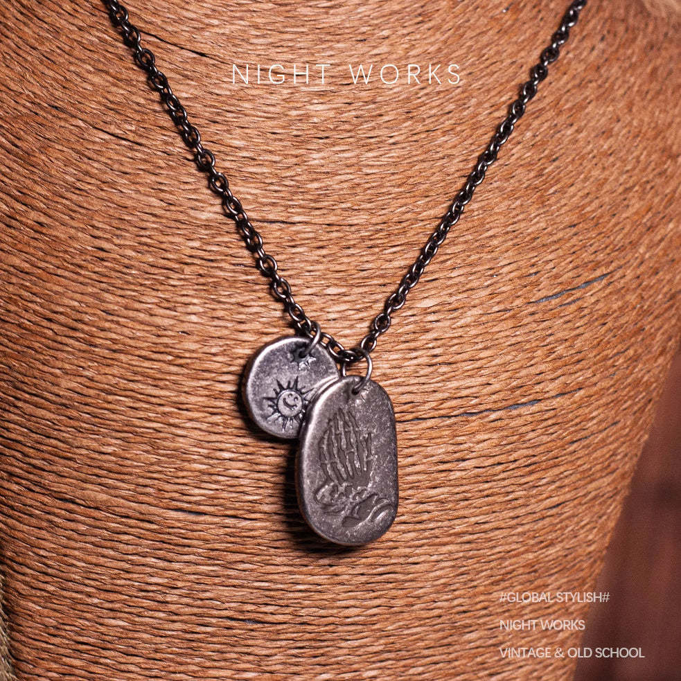 祈禱之手做舊吊墜钛鋼百搭項鏈