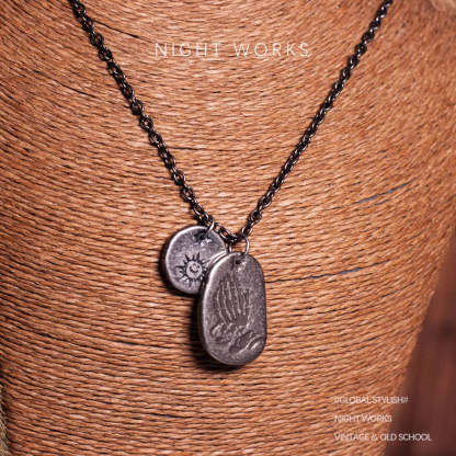 祈禱之手做舊吊墜钛鋼百搭項鏈