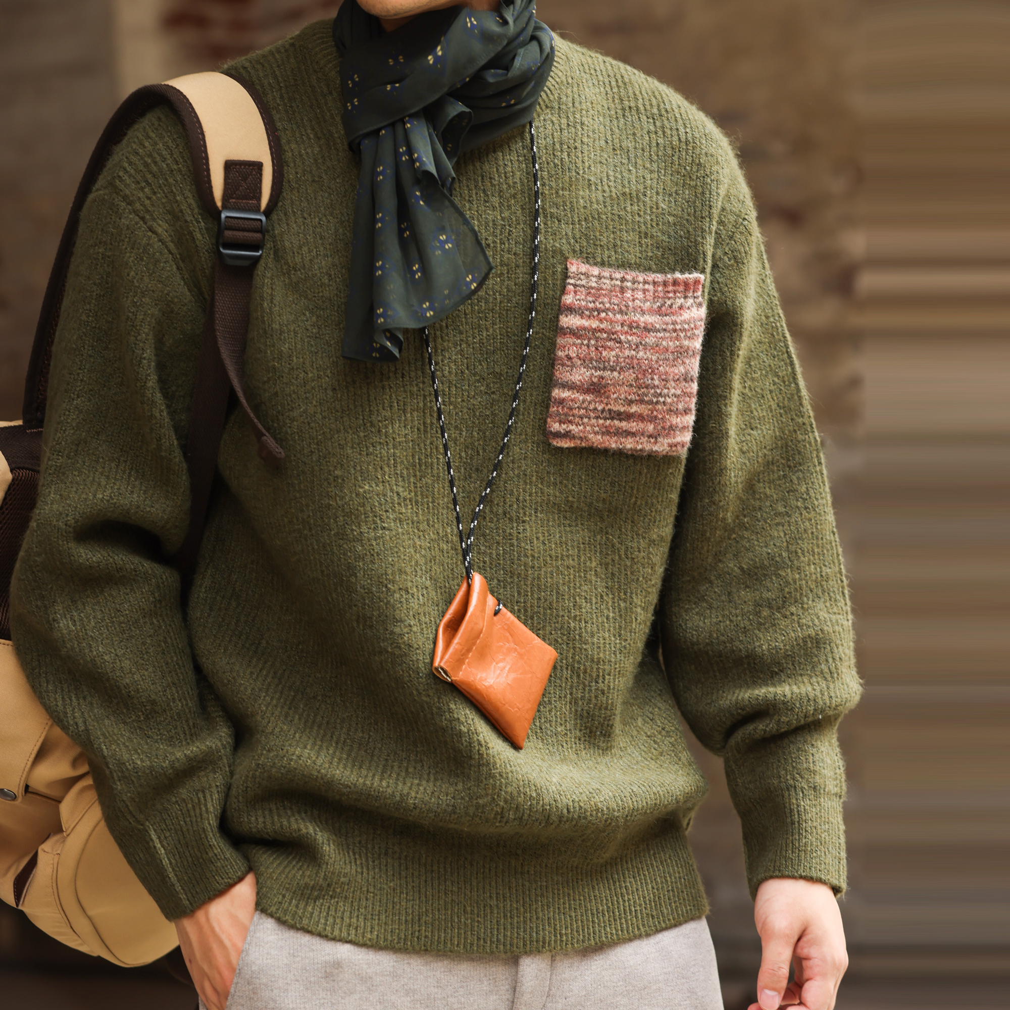 重磅仿牛絨圓領毛衣男編織肌理撞色口袋慵懶風毛線衣冬