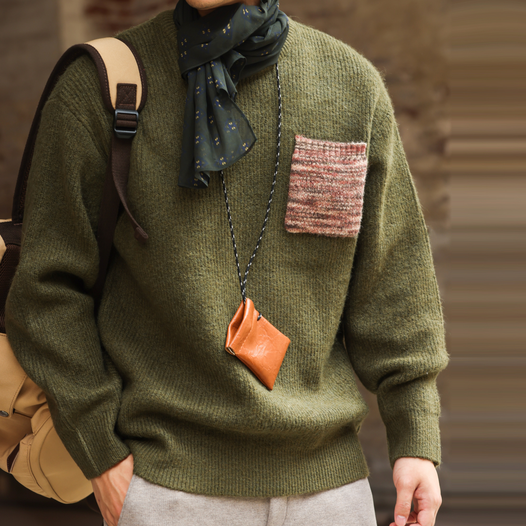 重磅仿牛絨圓領毛衣男編織肌理撞色口袋慵懶風毛線衣冬