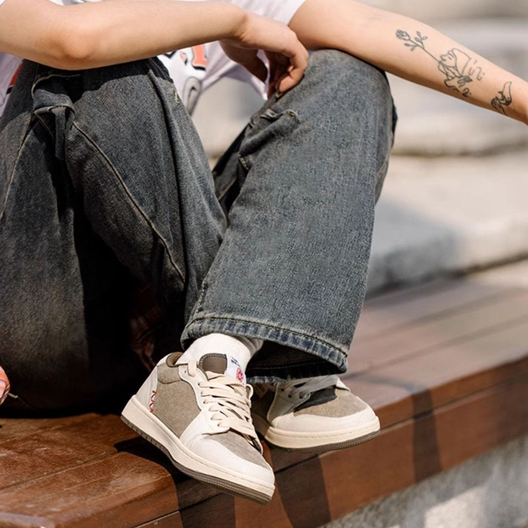 MRA笑臉刺繡板鞋男鞋2024新款小眾設計美式復古百搭運動休閒潮鞋-Retro's Wear