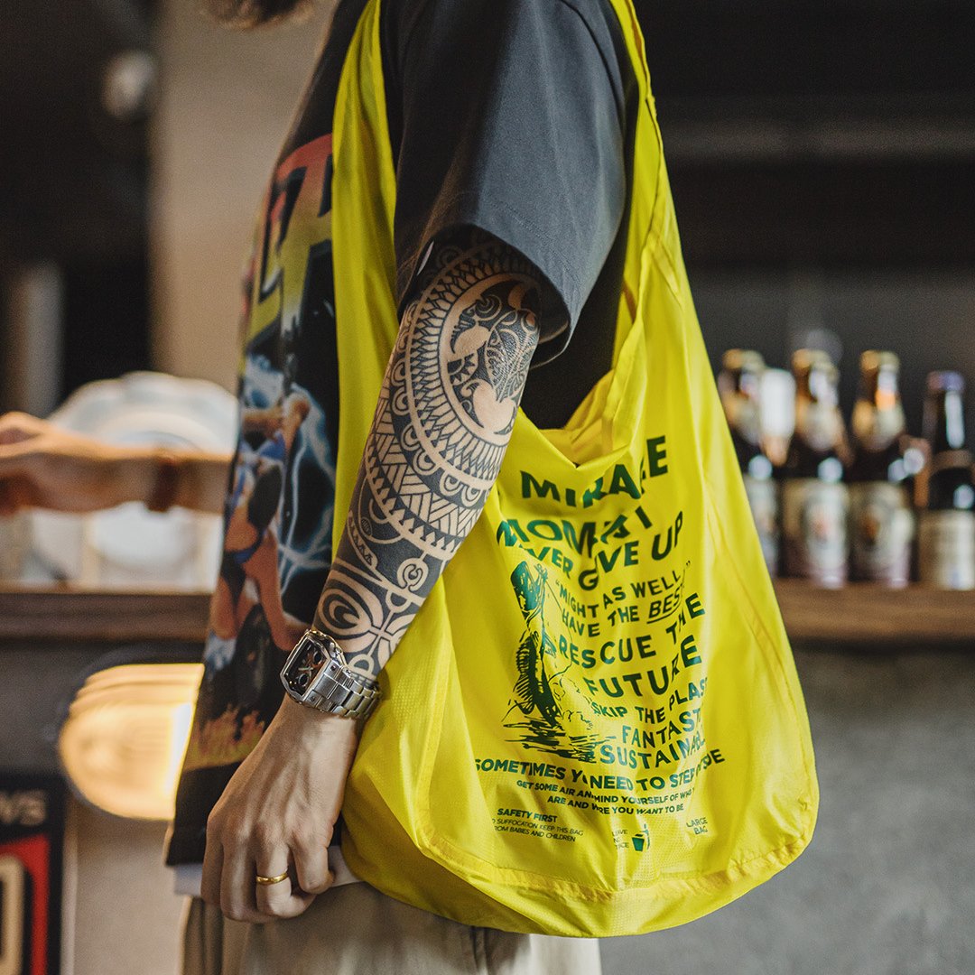 戶外超輕薄可折疊寬肩帶旅行挎包尼龍山系大容量手提包男