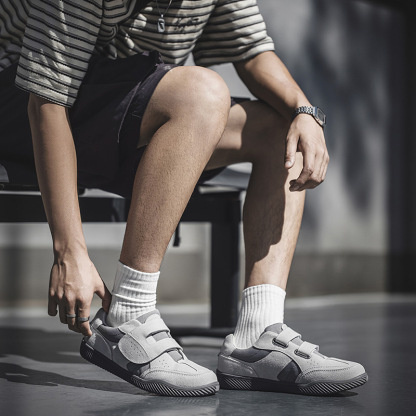 MRA改良德訓鞋男鞋2025新款魔術貼小白鞋一脚蹬薄底運動休閒板鞋