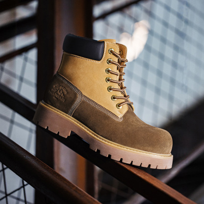 拼接版大黃靴男款2025冬季新款中幫馬丁靴美式復古戶外工裝靴