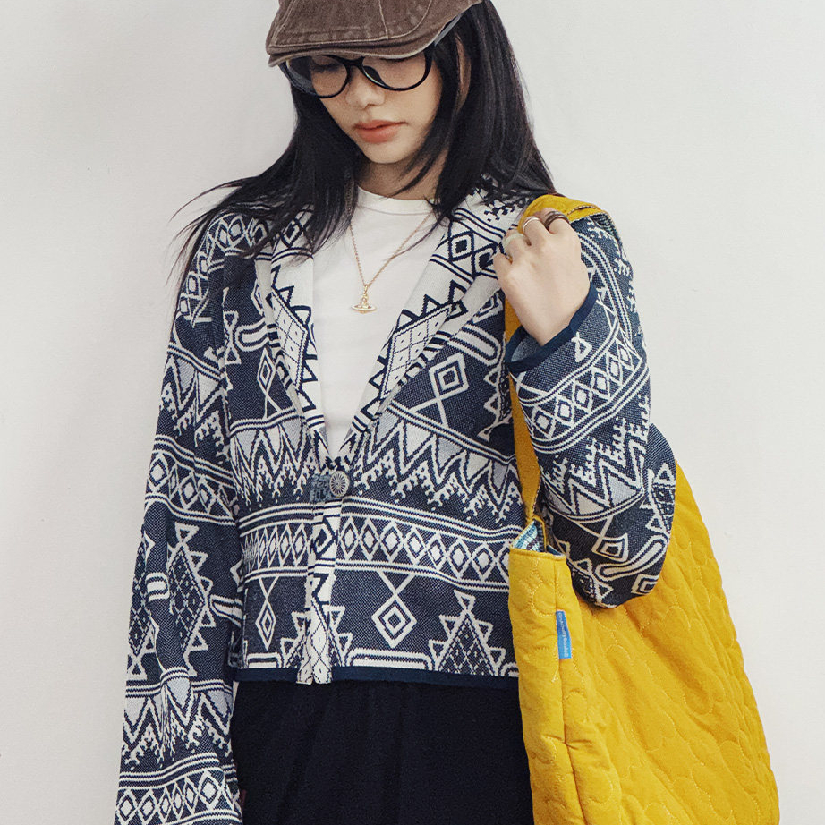 復古納瓦霍西裝翻V領老錢風提花針織毛衣開衫薄短款外套女春