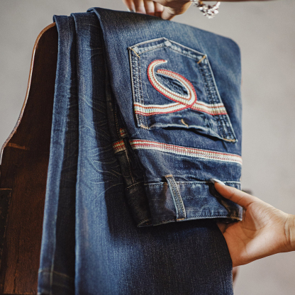 美式復古寬腰頭水洗丹寧直筒不貼腿微彈喇叭馬蹄牛仔褲女士秋