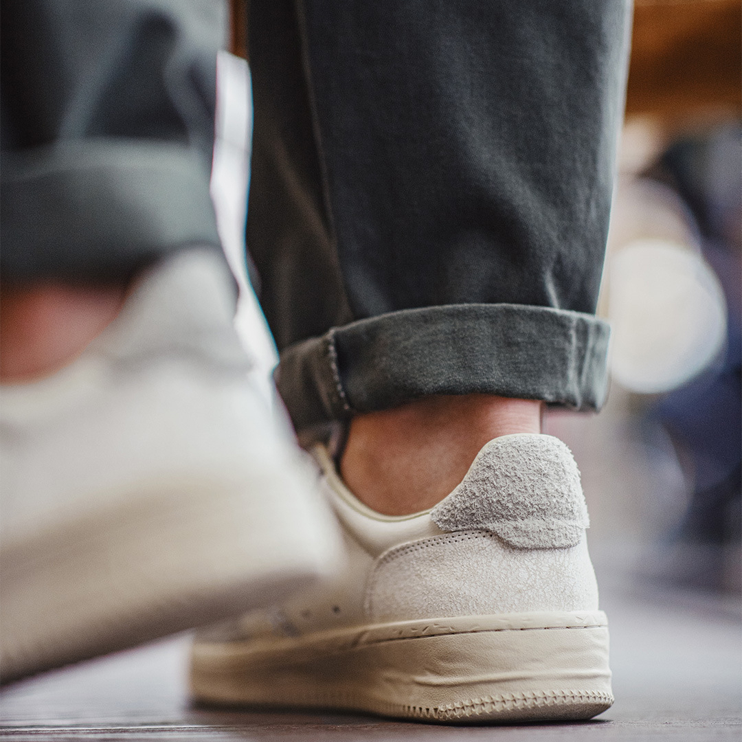 夏季新款男士休閒運動透氣小純白鞋厚底低幫百搭簡約板鞋