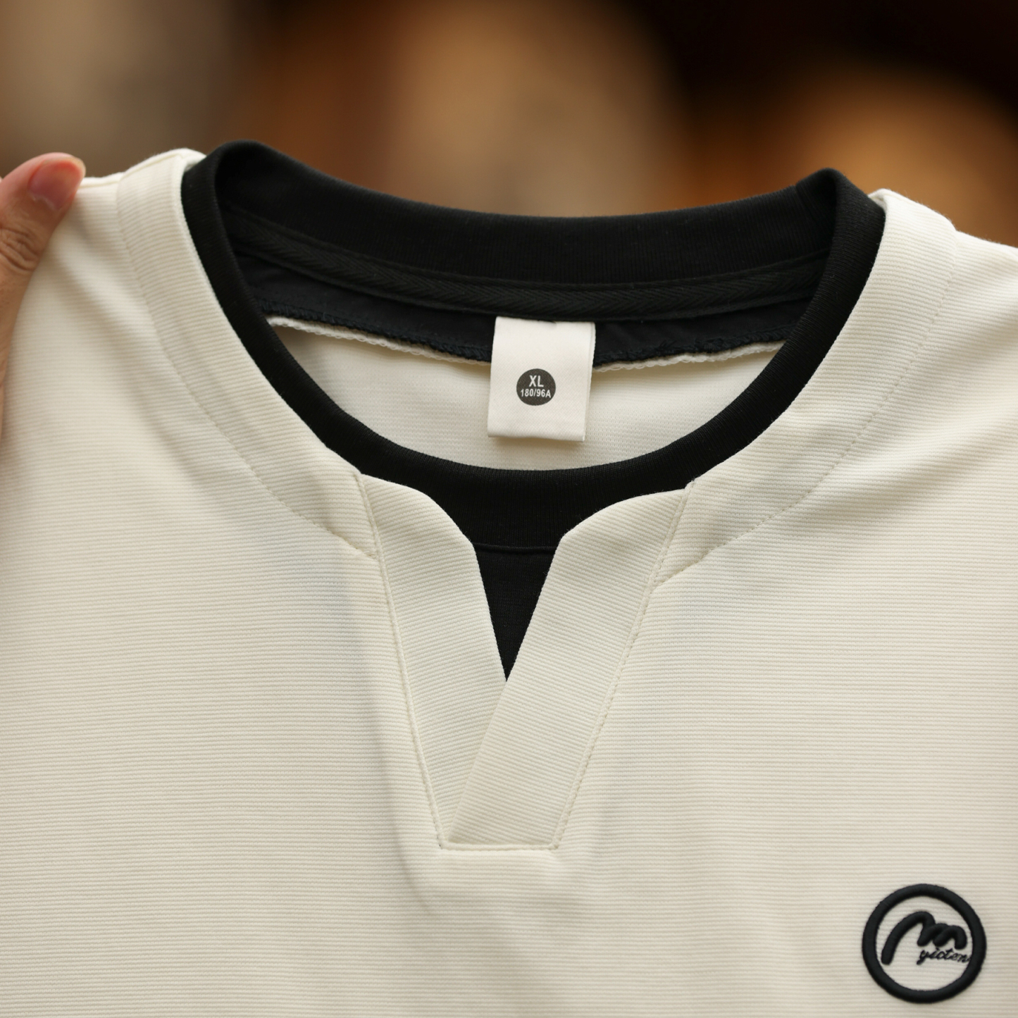 美式假兩件V型領設計短袖T恤男220g涼感休閒刺繡打底衫