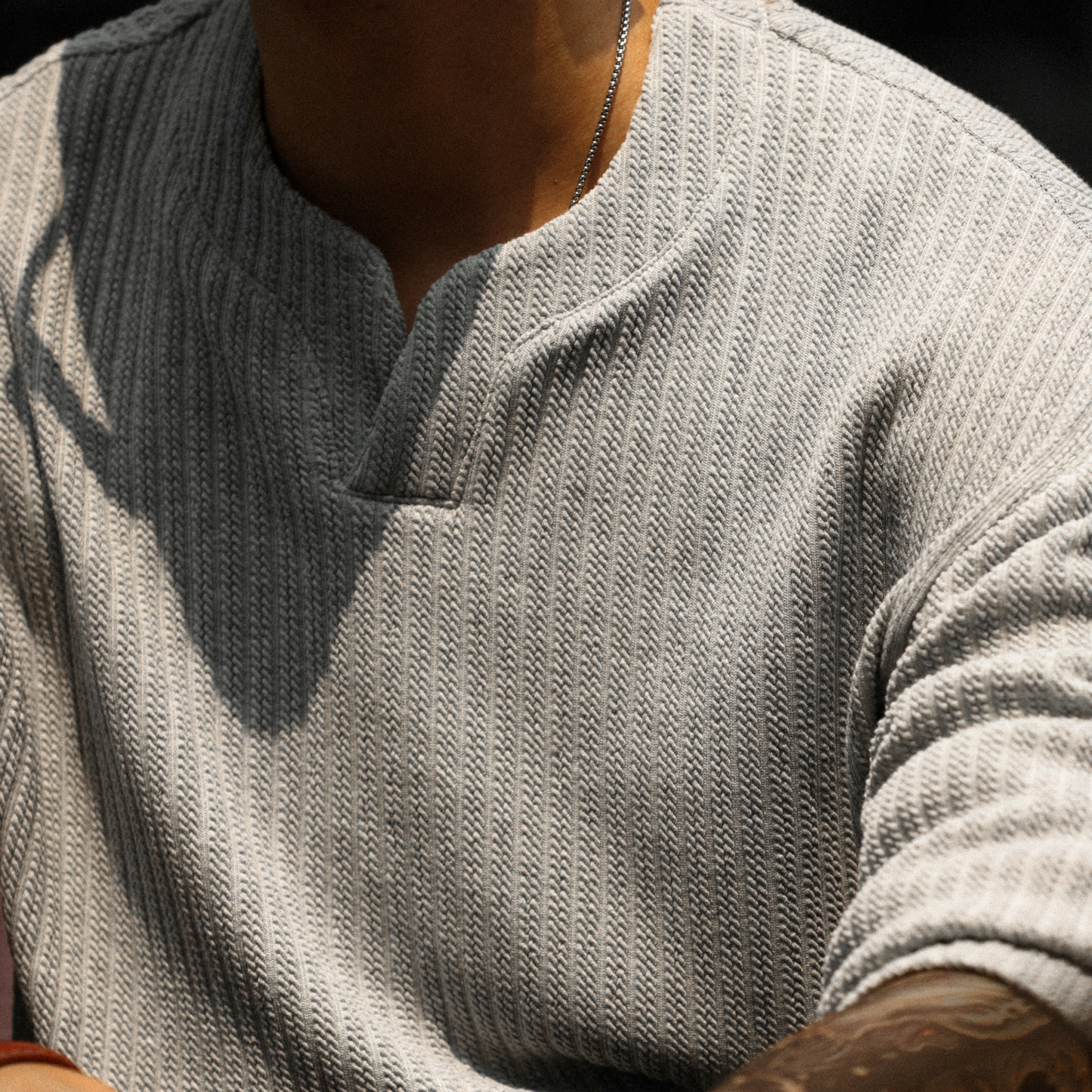 美式高級感提花小V領長袖T恤男330g重磅肌理感疊穿衛衣