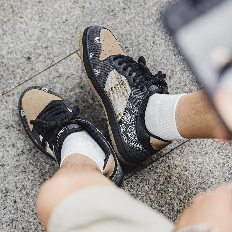 MRA腰果花滑板鞋男2025新款秋季英倫格紋刺繡厚底運動休閒潮鞋子