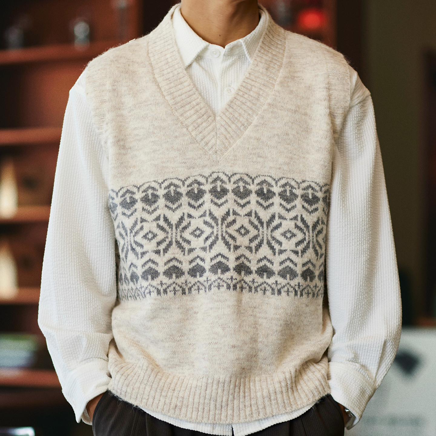 費爾島提花羊毛混紡毛衣背心男2025秋冬新款民族風加厚V領針織衫