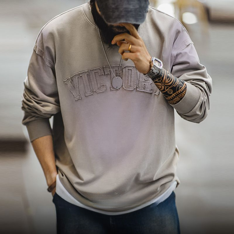 美式復古字母貼布衛衣漸變色水洗做舊寬鬆圓領T恤男春季