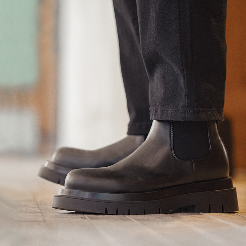 切爾西靴德比鞋男秋冬一脚蹬厚底增高休閒黑色真皮短靴馬丁靴-Retro's Wear