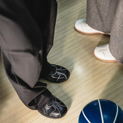 保齡球鞋男款平底方頭德訓賽車鞋通勤小白鞋復古運動休閒鞋子