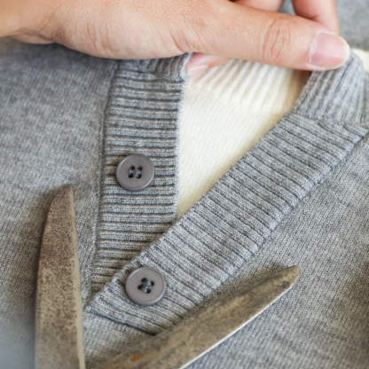 美式休閒假兩件拼接V領針織衫男羊毛絨老錢風抗起球毛衣