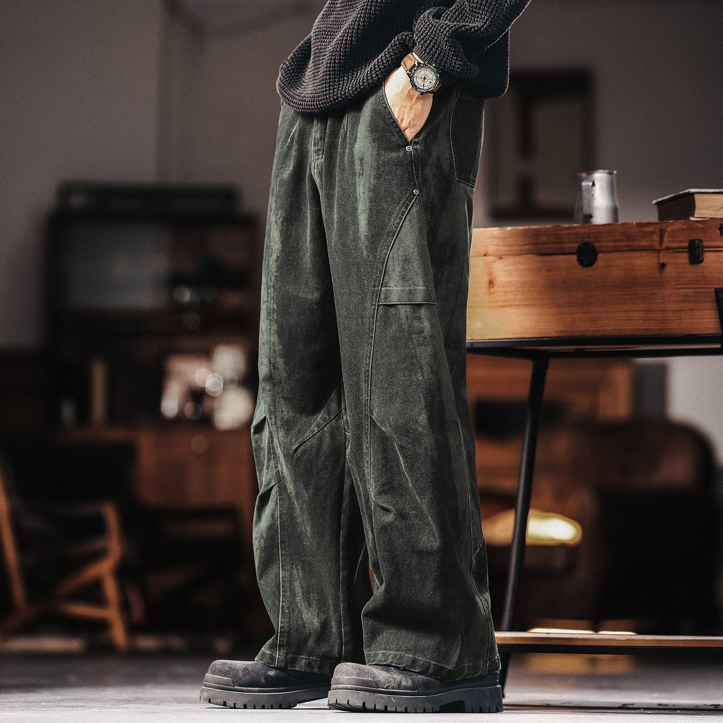 美式復古工裝休閒褲男士秋冬新款寬鬆闊腿軍綠色彎刀傘兵褲