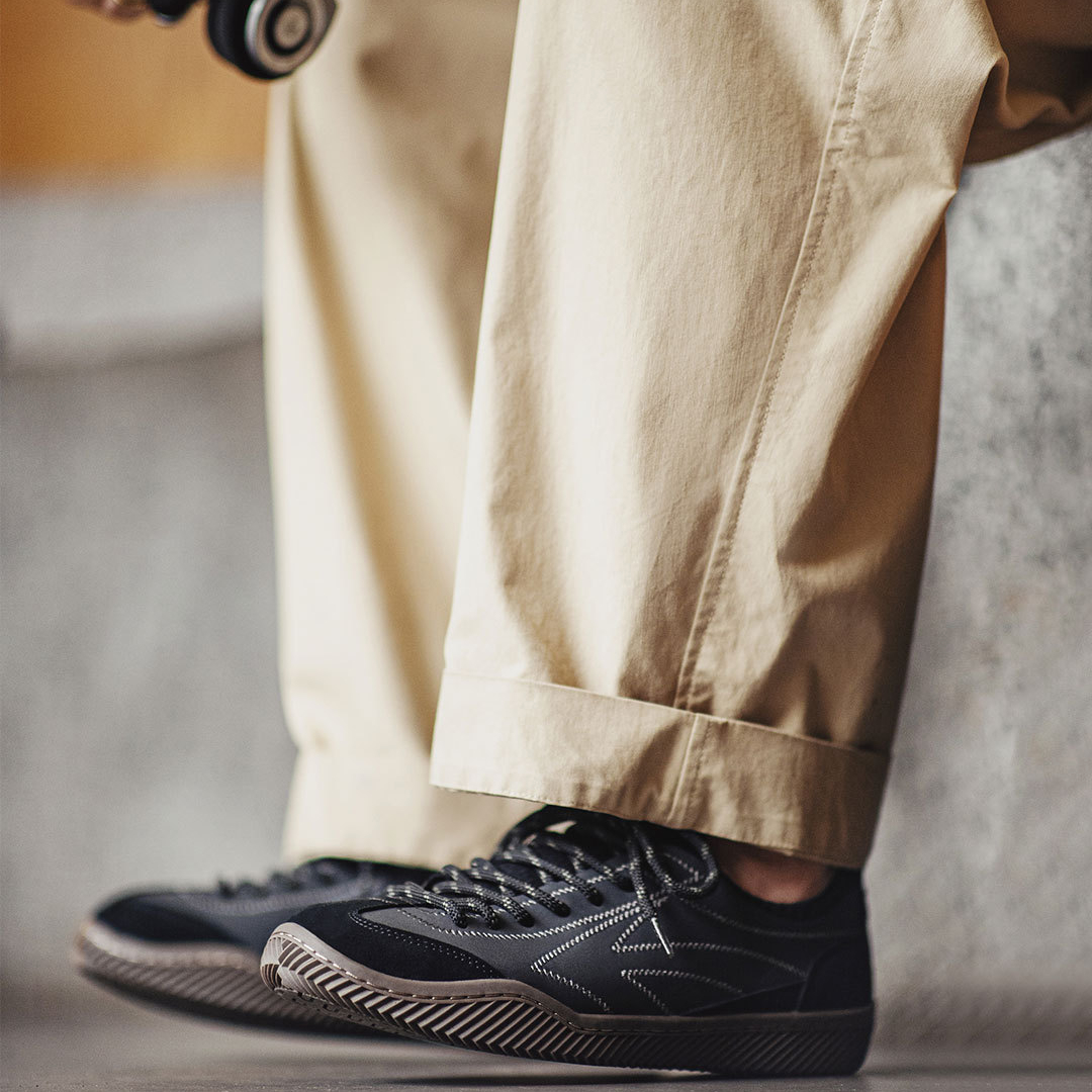 新款黑色薄底德訓鞋男夏季飛織襪鞋輕便軟底復古運動休閒板鞋