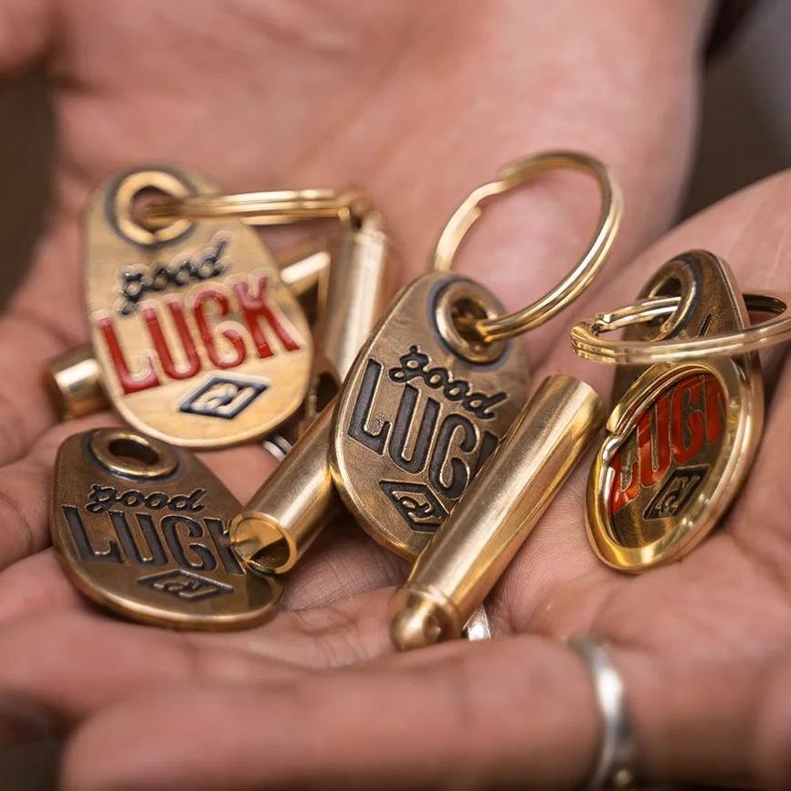 黄铜好运牌黄铜军哨钥匙扣金属机车钥扣摩托车挂件-Retro's Wear