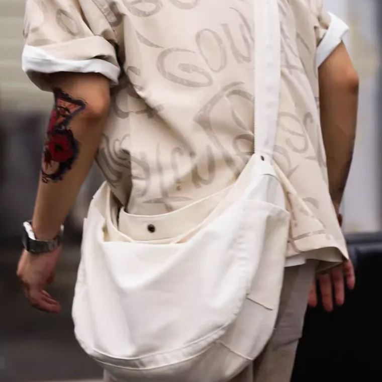 戶外斜挎包騎行美式帆布復古報童包-Retro's Wear