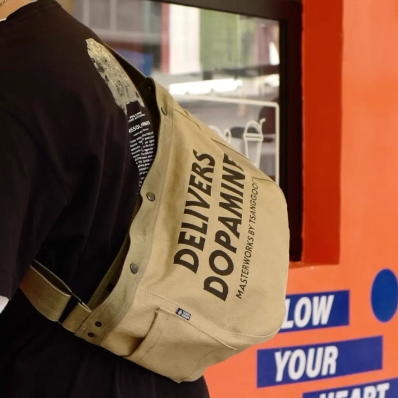 戶外斜挎包騎行美式帆布復古報童包-Retro's Wear