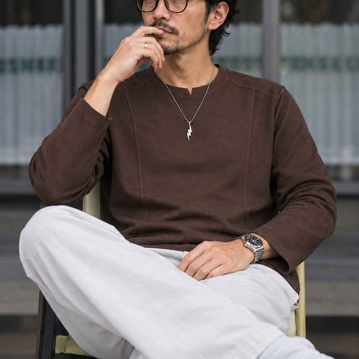 微開領立體拼接圓領長袖上衣 · S07