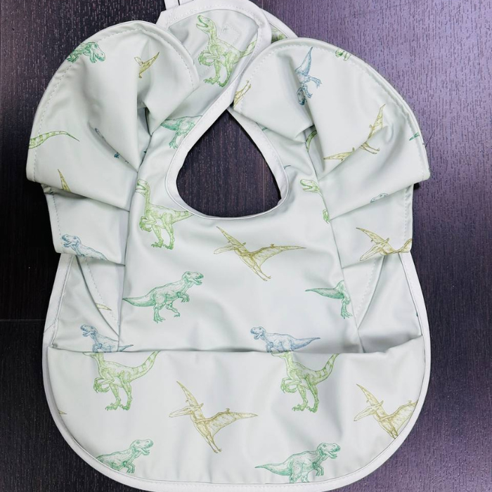 Waterproof Print Baby Bib / Toddler / Ruffle / Silicone with Catch Pocket / Patterned
