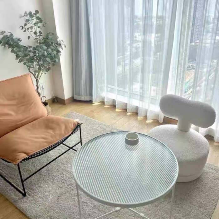 Minimalist Kids Elenor ribbon boucle swivel chair