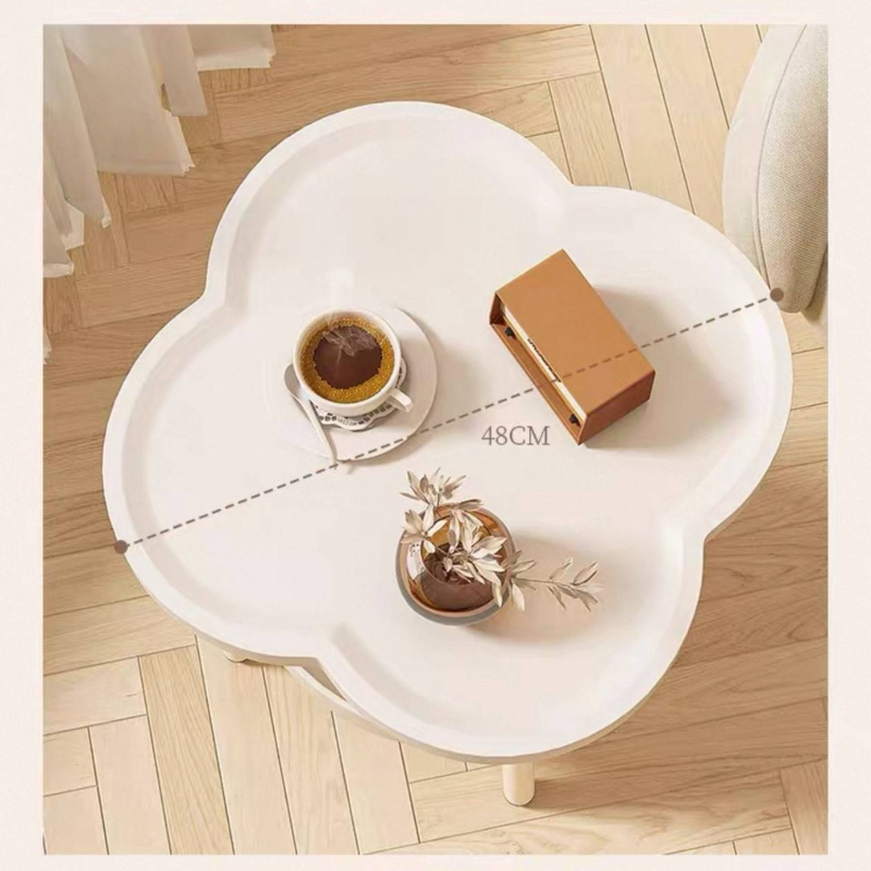 Clover-Shaped Coffee Table with Wheels – Mobile Living Room Center Table with Unique Top & Storage Rack – Modern Design, Wood Finish, Easy to Move