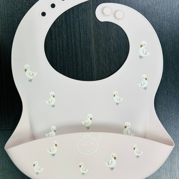 Waterproof Print Baby Bib / Toddler / Ruffle / Silicone with Catch Pocket / Patterned