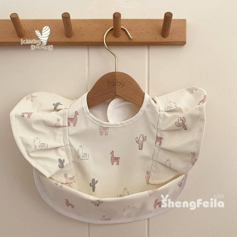 Waterproof Print Baby Bib / Toddler / Ruffle / Silicone with Catch Pocket / Patterned