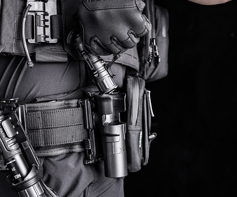 NovaTac Storm Tactical LED Flashlight 120 Max Lumens, Black Body -  KnifeCenter - NTSTBK - Discontinued