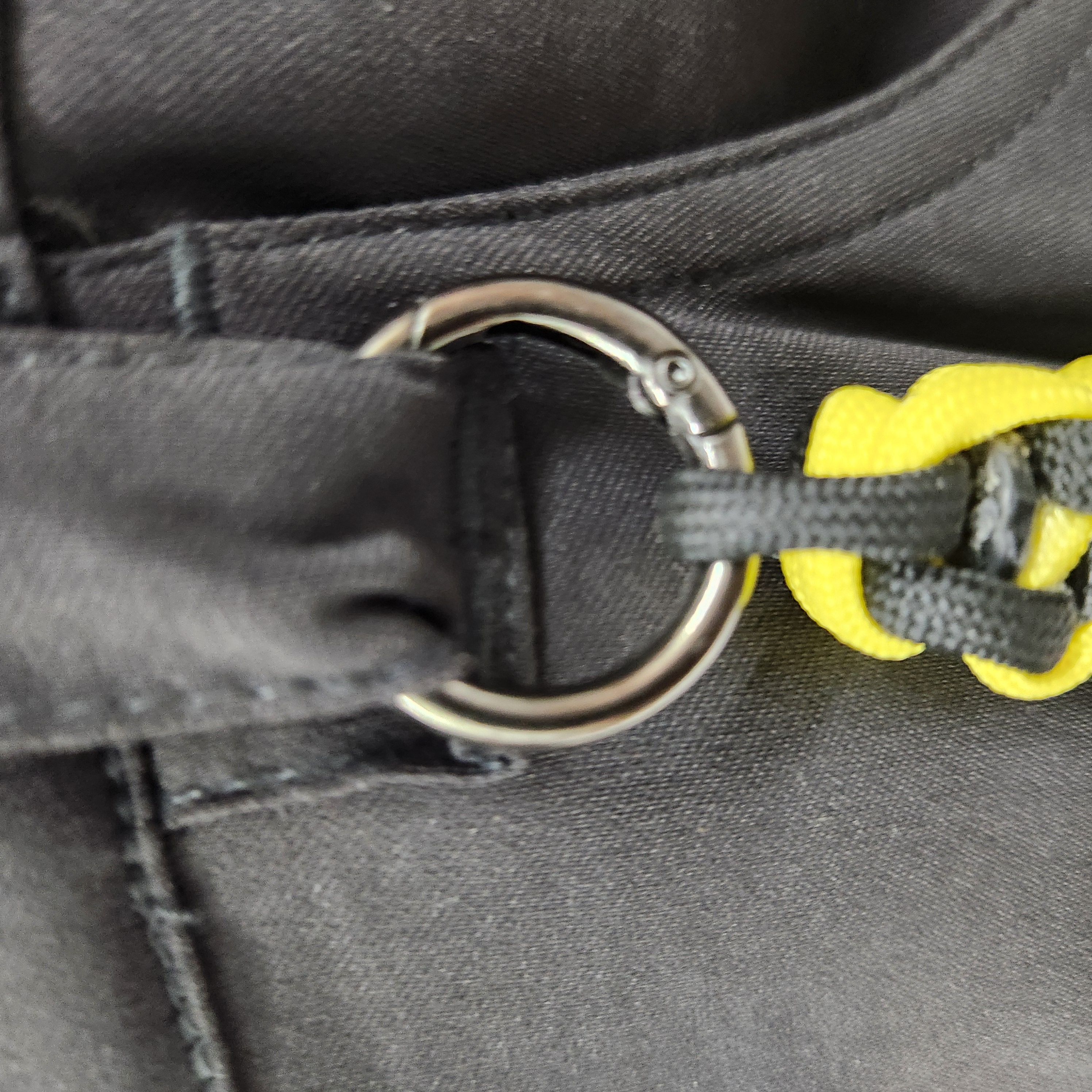 Circle Carabiner 26mm (1pc)