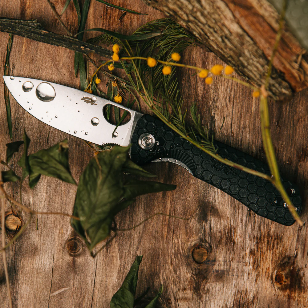 Honey Badger - D2 Steel EDC Folding Knife – Ultra-Lightweight Honeycomb Grip Pocket Knife