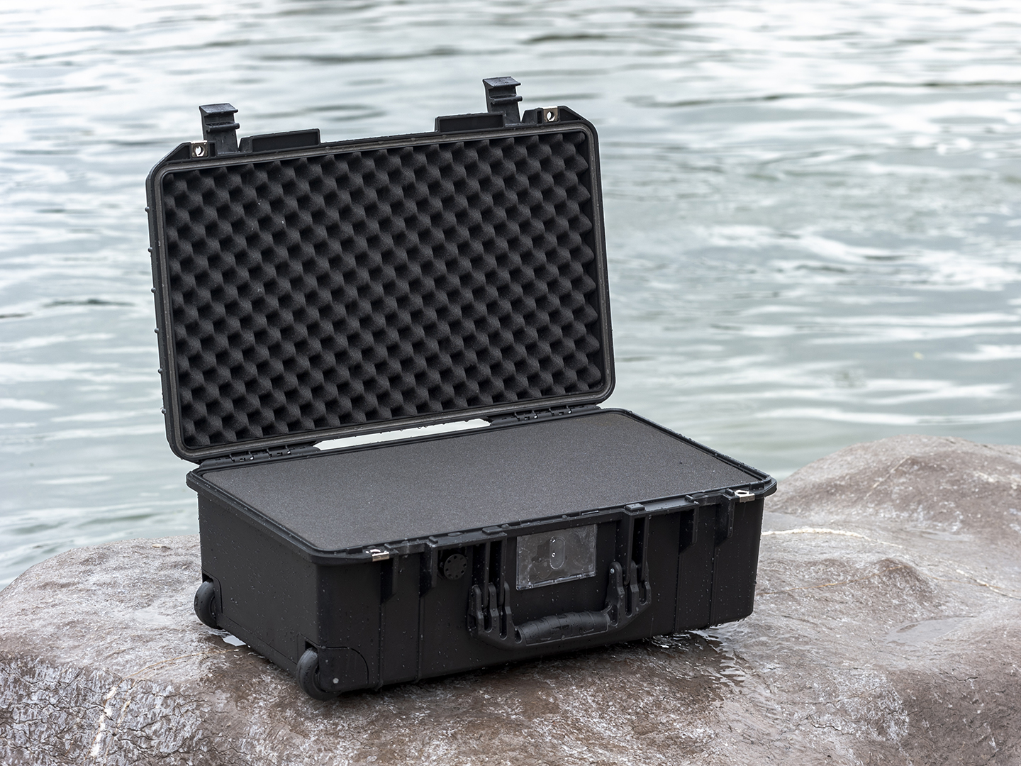 Black Stealth - Hard Case 1535