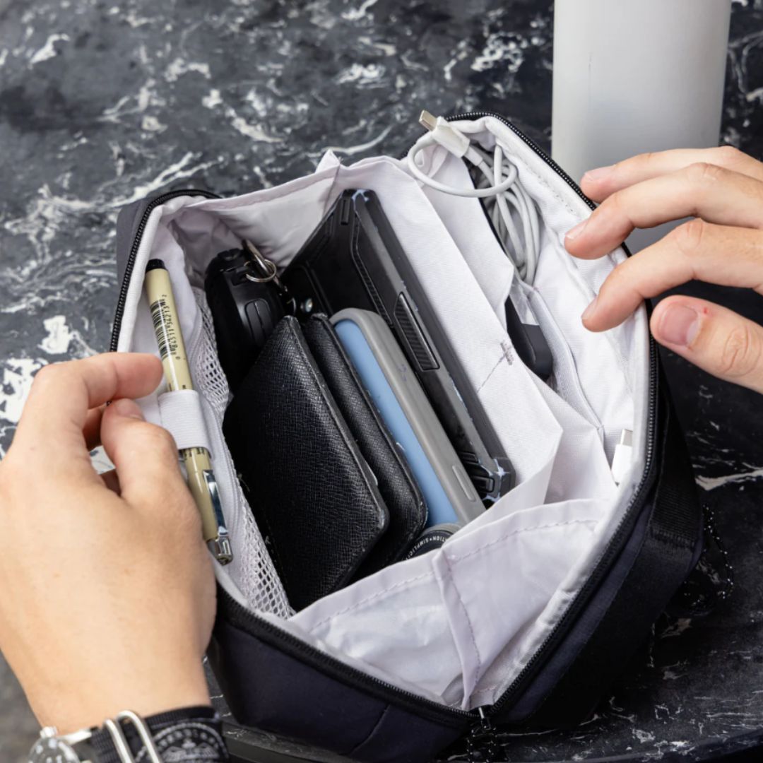 CabinZero - Tech Pouch