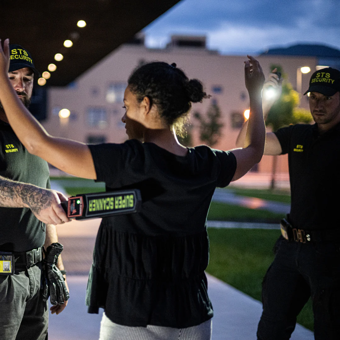 Ledlenser TAC7R Professional Tactical Flashlight | 3200 Lumens RGB Mode Select & IP68 Waterproof