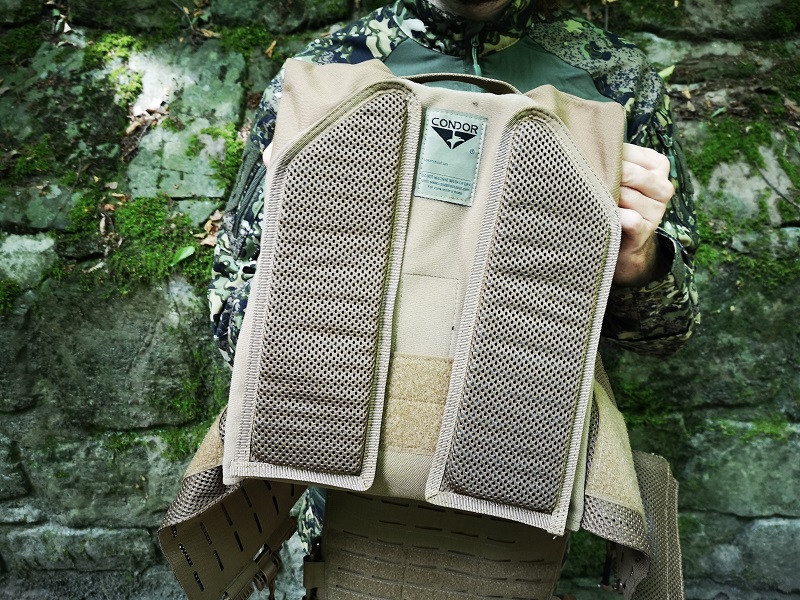コンドル　プレキャリ VANQUISH RS PLATE CARRIER Condor Vanquish RS plate carrier