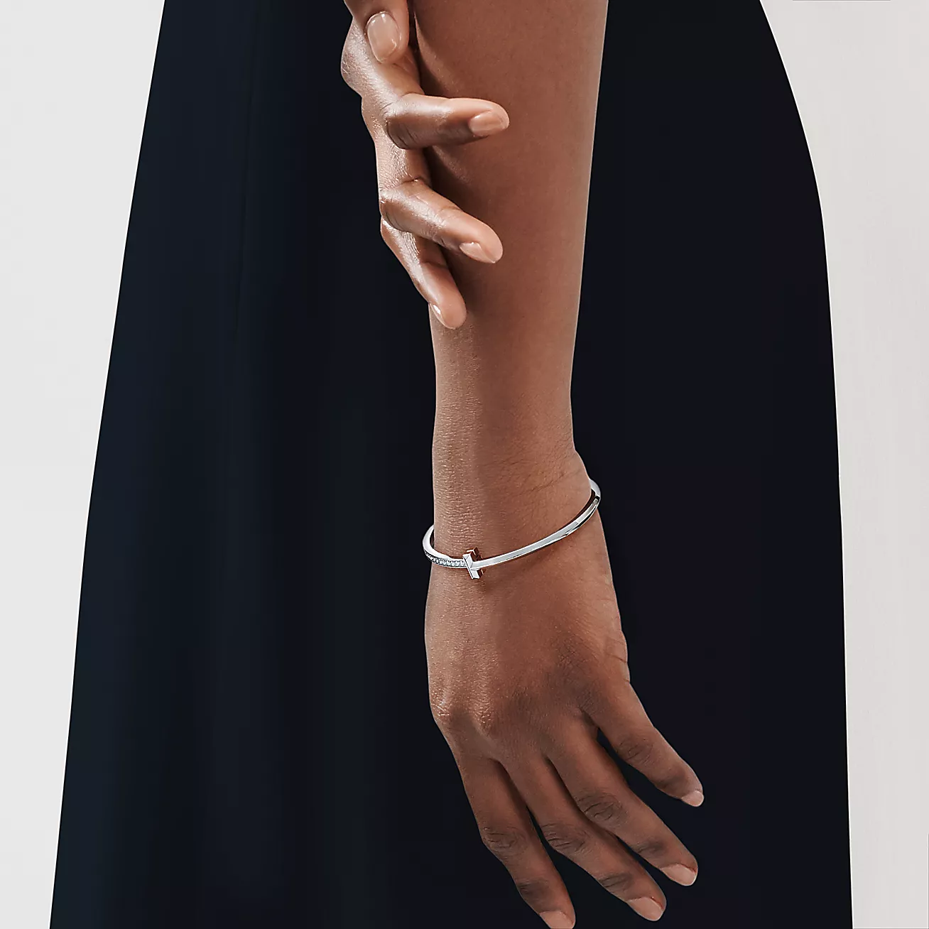 T1 Narrow Diamond Hinged Bangle