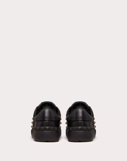 ROCKSTUD UNTITLED NOIR CALFSKIN LEATHER SNEAKER