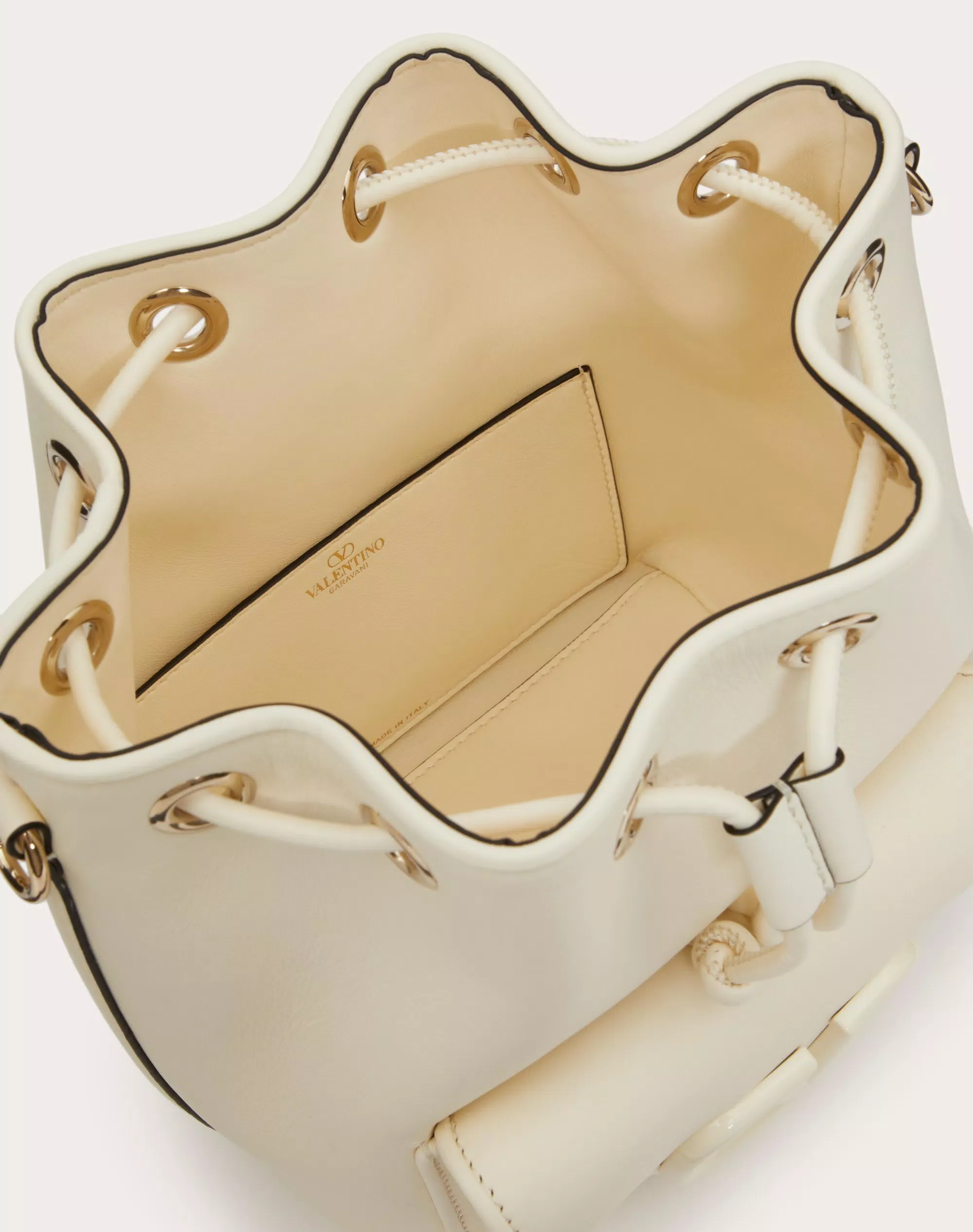 LOCÒ CALFSKIN BUCKET BAG