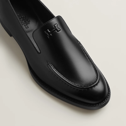 Newton loafer