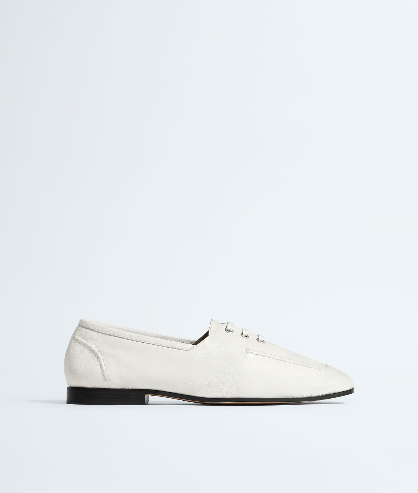 Gino Lace-Up Shoe