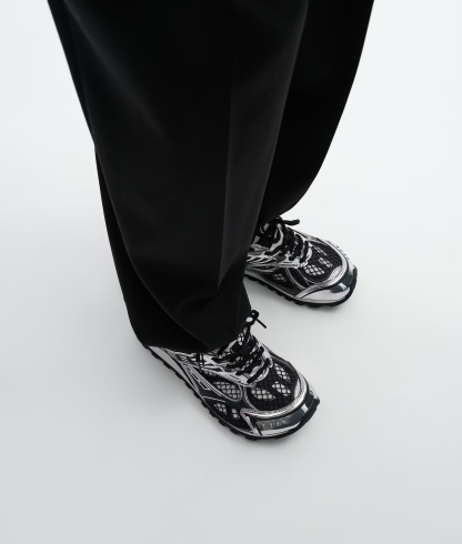 Orbit Sneaker